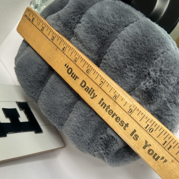 NY collection  Gray Faux Fur Clutch - Picture 7 of 7